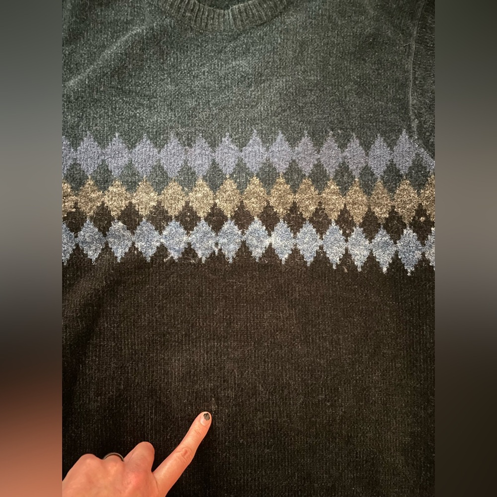 Dockers Velour Argyle Sweater - Picture 10 of 10